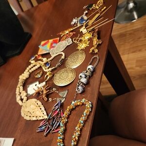 Vintage Gold and Turquoise Beaded Statement Necklace